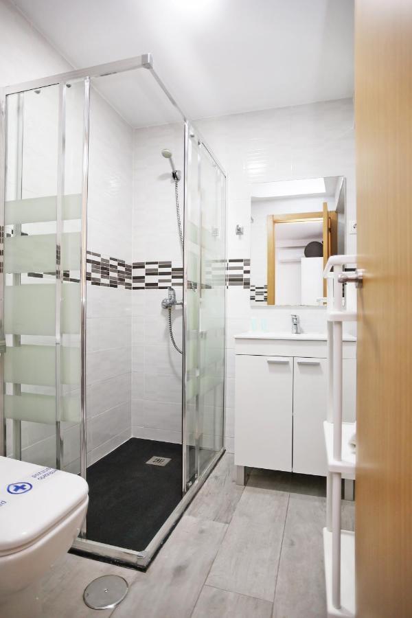 Holidays2Malaga Goya - Zona Huelin & 500 Mts De La Playa Apartment Exterior photo